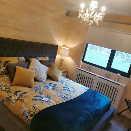The Mountain View Log , Attymass Ballina Semesterbostad *